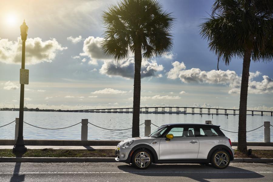  Mini Cooper SE (F56) 2020 года  (NA) (фото 270 из 342)